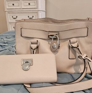 Authentic Michael Kors purse